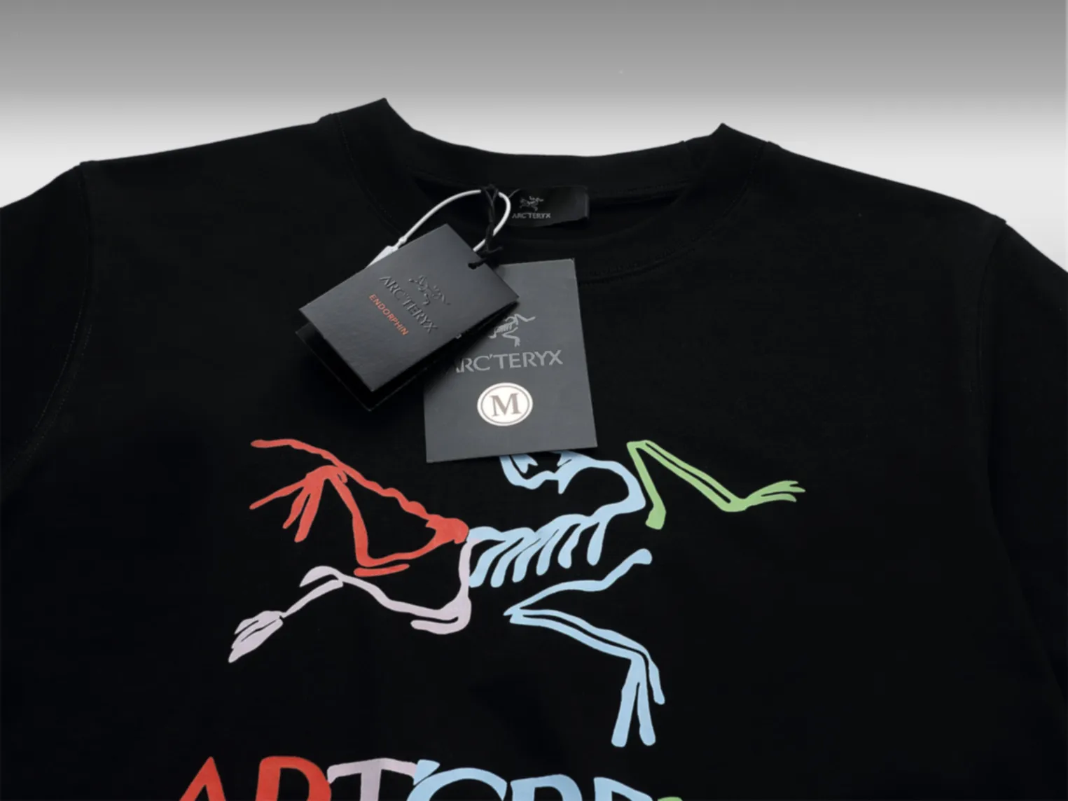 Quality《Arc’teryx~ 》2024New Arrival T , Versatile Quality ‼ 32 G ‼ T 🤪 Sizes：S-M-L-XL-2XL ：Black White、 Same Style